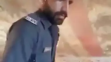 Pakistani Policeman Fucking shemale