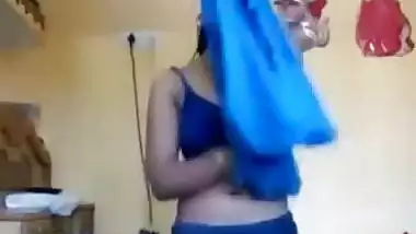 Desi Girl Video Herself Dressing Up For Boyfriend