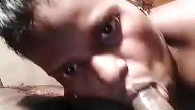 Horny villlage bhabhi sucking dick like lollipop