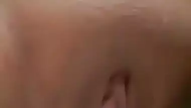 SUPER SEXY BABE SHOWS GREAT BOOBS AND ASS