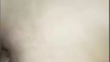 Young sleeping XXX girl has her tight pussy fucked by the Desi man MMS
