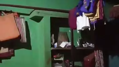 Bihari sex video of Bhabhi getting fucked for her gift