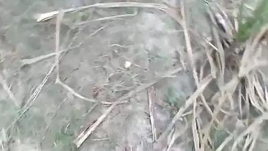 Ladki Ko Jangle Ki Jhadi Me Lejakar Choda Desi Outdoor