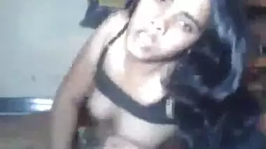 Sexy Hindi Girl Using Pillow To Fuck