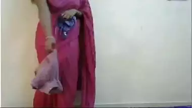 Indian bhabhi in saree homemade mms sex tape for college lover