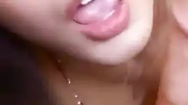 Hot and sexy Sunny sucks a dick in the actress sex clip