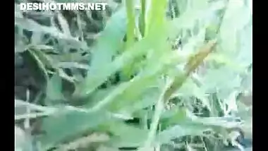 Indian sexy college teen Dipti’s outdoor sex scandal