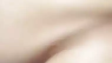 Aunty is proud of saggy tits and broken twat showing them in XXX clip