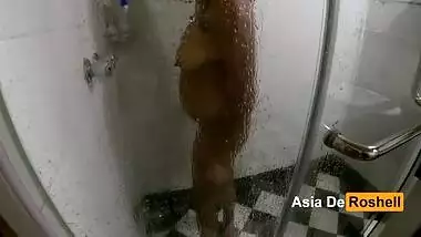 Sneaking on sexy indian girl having shower after work - Asia De Roshell