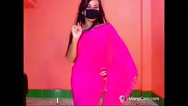 Amateur cam girl does a sexy dance for her fans on a romantic song