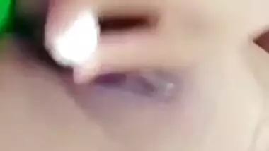 Today Exclusive- Cute Lankan Girl Showing Her Boobs And Pussy