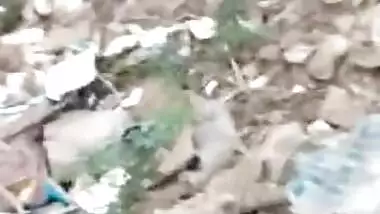Desi randi shouts on another boy recording her while she fucking with one in bushes