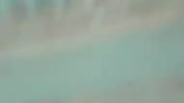 Mature Mumbai slum Bhabhi sex with young guy video MMS