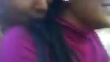 Sexy delhi college girls group sex video at resort