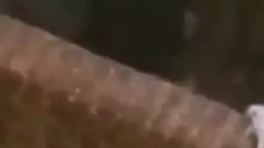 Tamil housewife exposing bathing