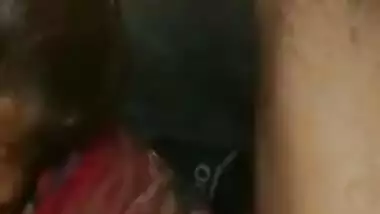 Amateur Desi bhabhi giving XXX blowjob to hubby under the blanket