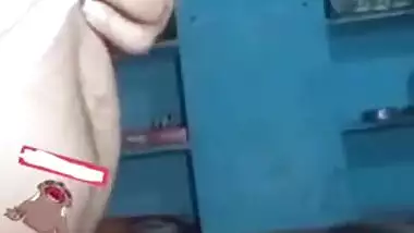 Village Desi slut sucking her friend’s dick on live cam for money XXX