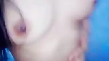Marvelous Desi webcam model gladdens men with tits during the porn show