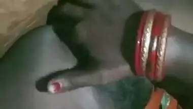Dehati Bhabhi fingering pussy and asshole