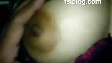 Desi girl fucked by her client inside the parlor