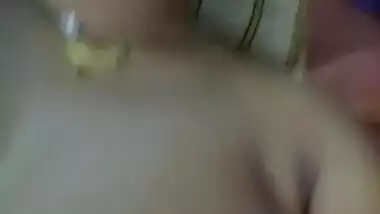 Sexy indian bhabhi showing her boobs