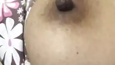 Mature aunty standing nipples