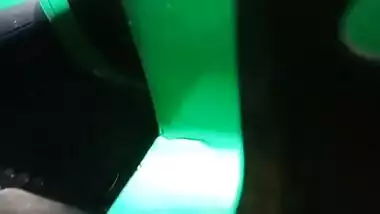 Local lovers from Srilanka fucking inside auto rickshaw