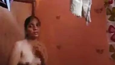 Self recorded mms video of hot indian college girl taking shower