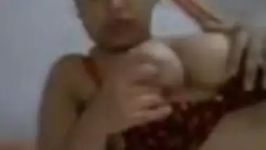 Arab Hot Housewife plaing with her Big Boobs