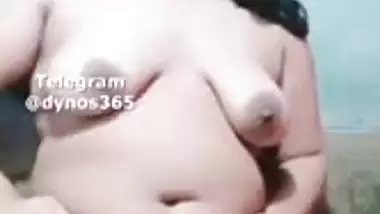 Cute Chamet girl naked chat with follower for money