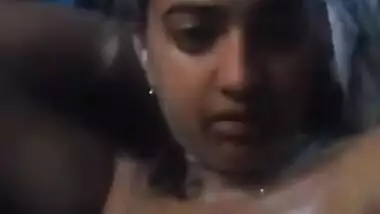 Today Exclusive- Hot Look Desi Girl Showing Her Boobs And Pussy Part 1