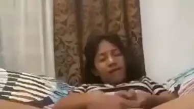 Cute Desi Girl Fingaring