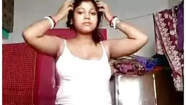 Bangla Boudi dress change