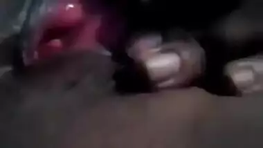 Bengali Boudi showing her red pussy hole on cam