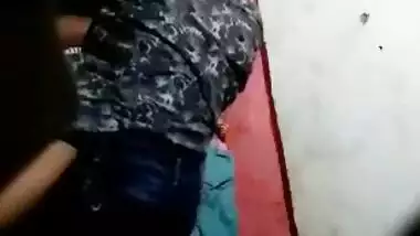Neighbor comes to Desi slut to have XXX quickie with her on the bed