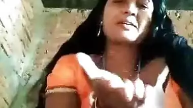 Horny Bhabi Nude Show