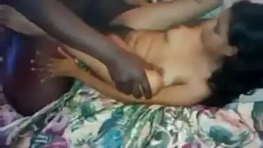 Hindi porn video of lund chut chudai by cheating desi bhabhi devar