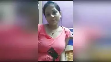 Raat ke Time Biwi Garam Lekin Pati NARAM