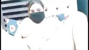 Amazing Pakistani bhabhi enjoys fingering her Desi XXX ass and moans