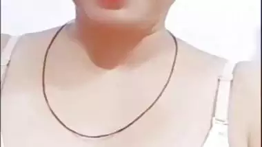 Young bhabhi stripping bra and showing boobs