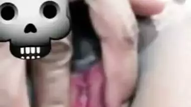 Tamil girl Showing Pussy Boobs On Video call
