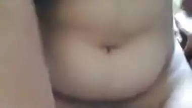 Indian gal from this porn movie takes off sari and demonstrates her bush