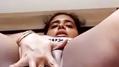 Today Exclusive -sexy Mallu Bhabhi Shows Her Boobs And Pussy Part 1