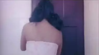 Lady in Night mallu enjoying in shower