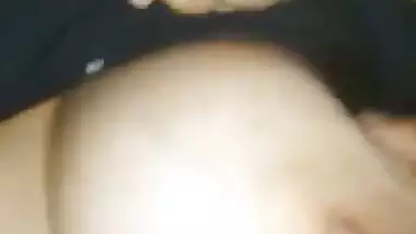 Bubbly Pakistani MILF fucked and sucked XXX video