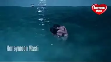 Desi sex mms of brand new honemoon couple caught by hotel boy