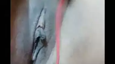 Cute girlfriend black pussy fingering on viral video call