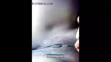 Desi village bhabi sopna show her nice pussy