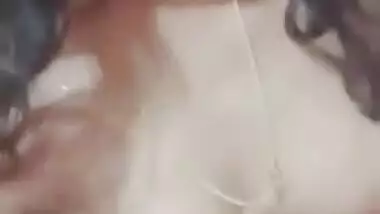 Indian Sexy college girl mms 2 clips part 2