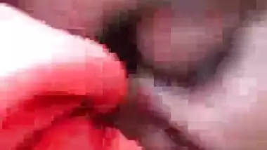 Cute girl’s cute boob sucking video for the first time
